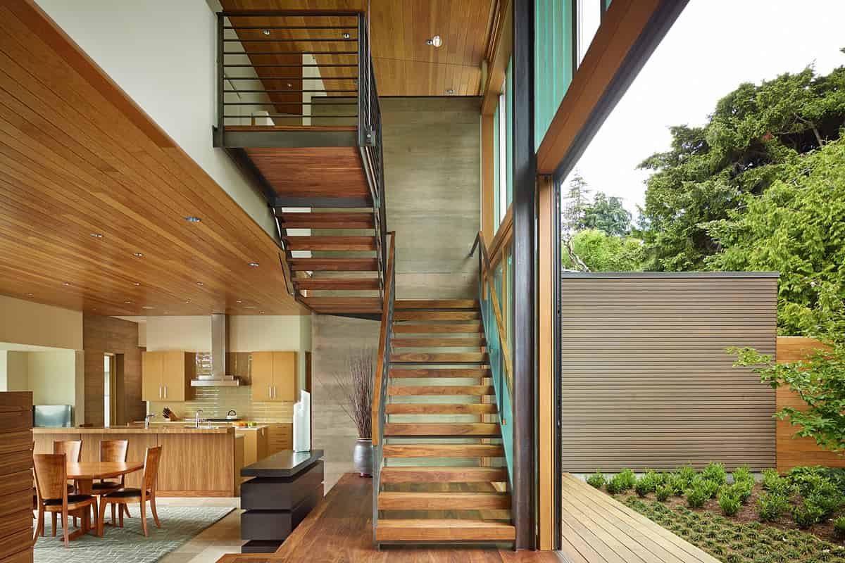 تزیین راه پله