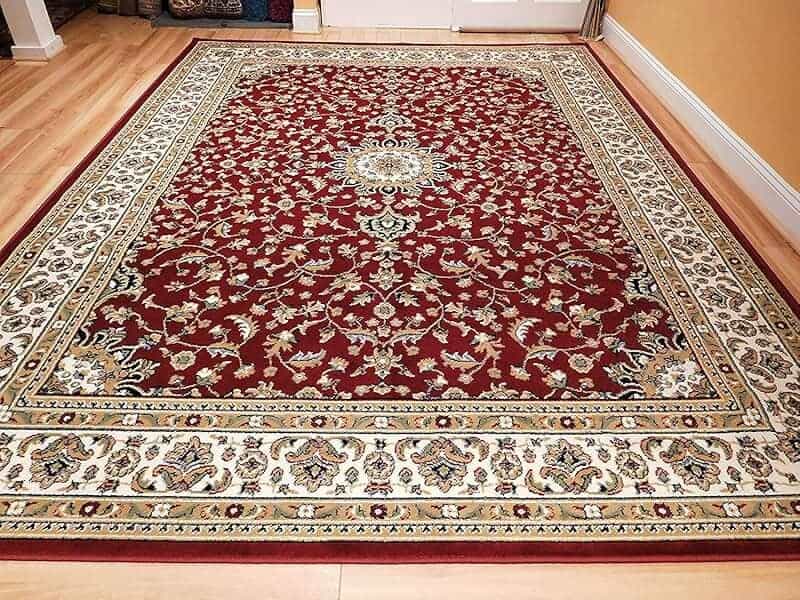 نکات کلیدی برای جلوگیری از شلوغی در دکوراسیون با فرش قرمز